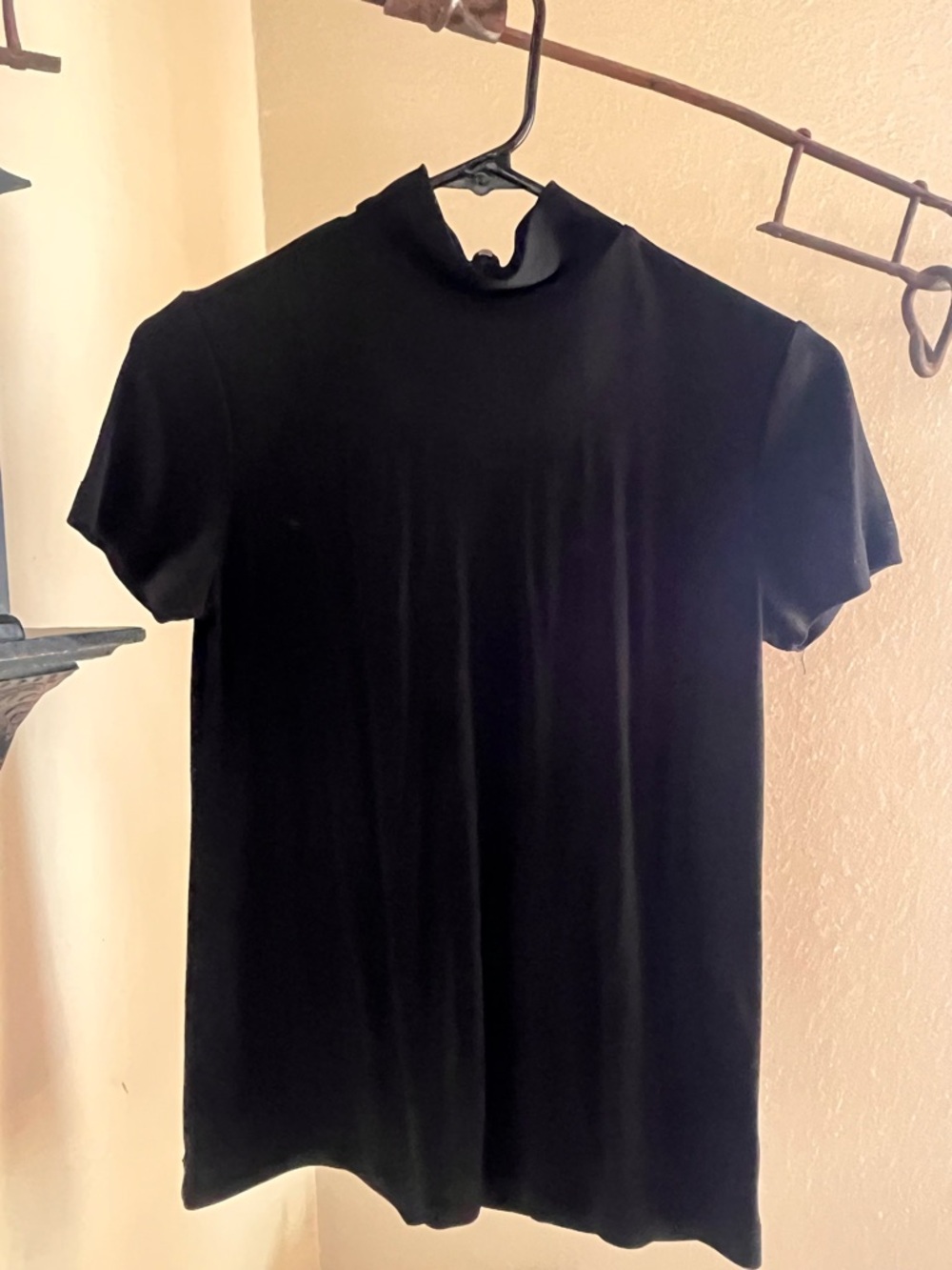 DKNY Vintage Y2K Classic Black Short-Sleeve Mock Neck Shirt